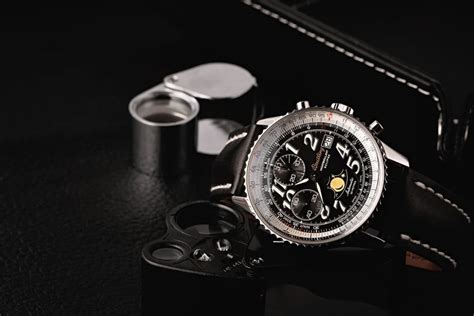 breitling bruine band|The Ultimate Breitling Watch Strap Guide .